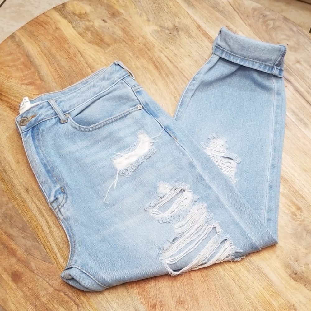 Forever 21 high waisted boyfriend jeans